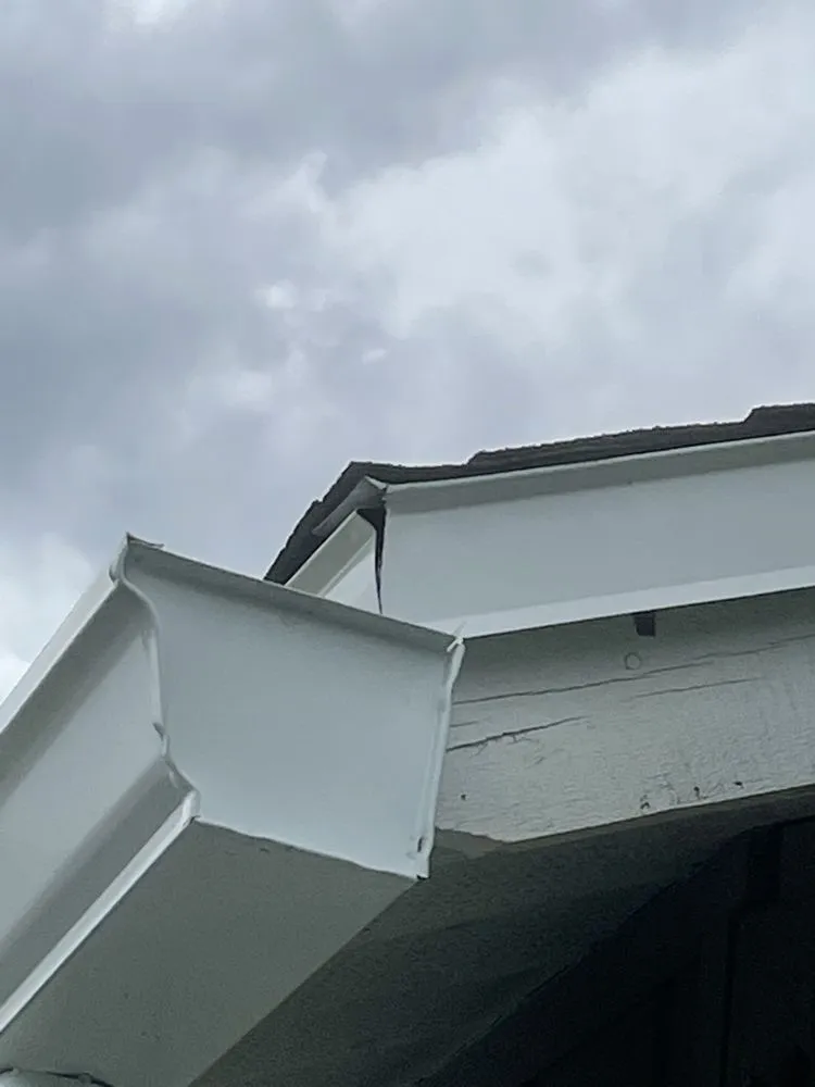 Slide of Sun Coast Roofing Services