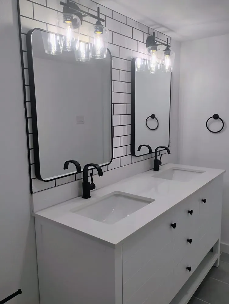 Slide of Sun Life Construction