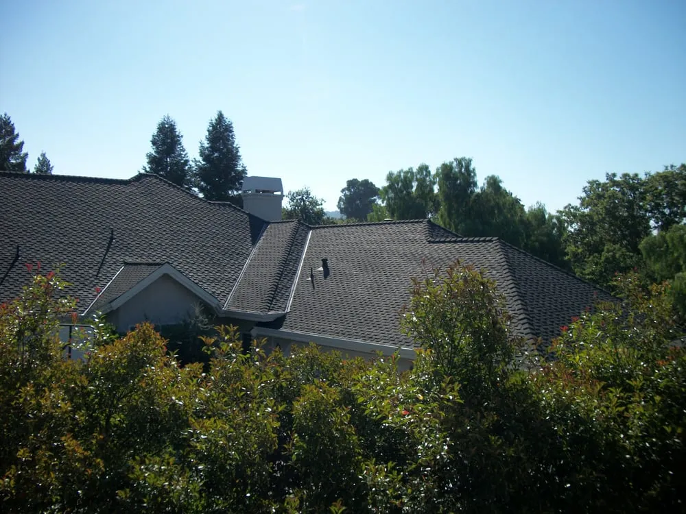 Slide of Sun Valley Roofing