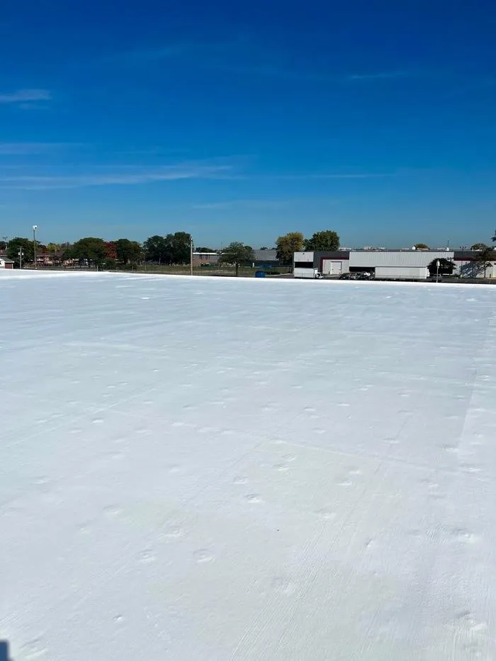 Licensed roof replacement experts serving Lee's Summit, MO - Sunlife Systems Midwest