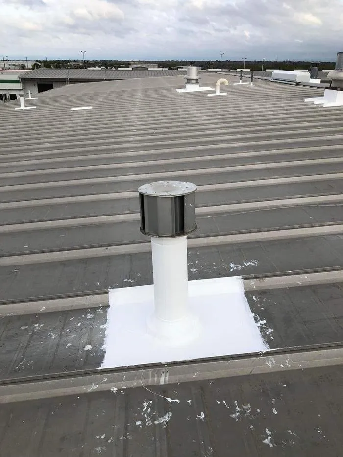 Emergency roof replacement with free inspection in Lee's Summit, MO by Sunlife Systems Midwest