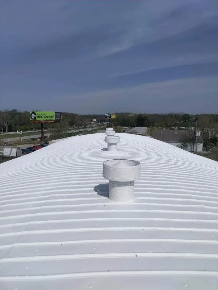 Expert residential roofing service experts serving Lee's Summit, MO - Sunlife Systems Midwest
