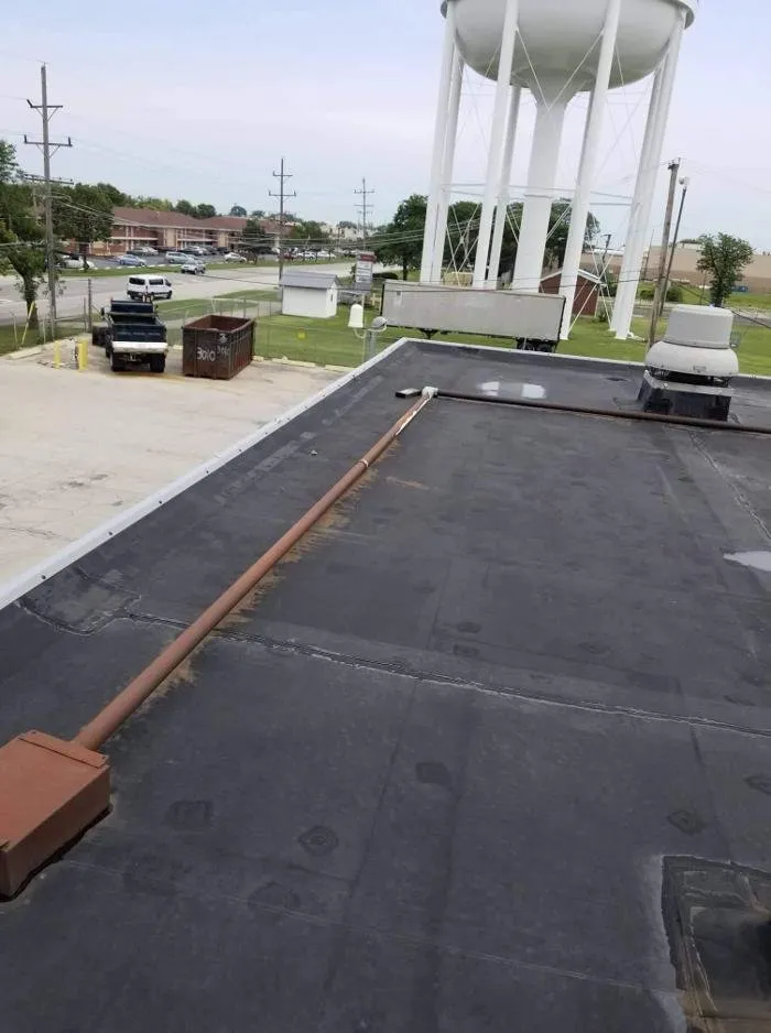 Top-rated residential roofing service experts serving Lee's Summit, MO - Sunlife Systems Midwest
