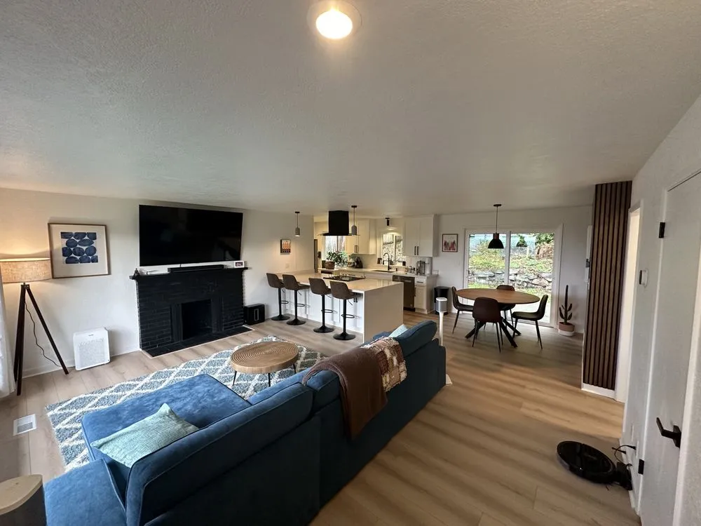 Slide of Sunnyside Construction