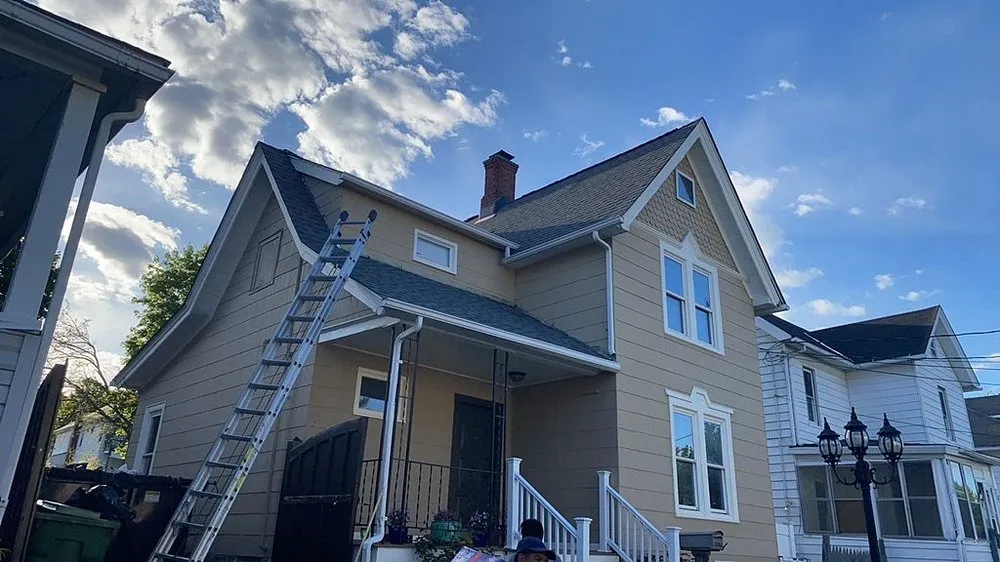 Slide of SunPay Energy