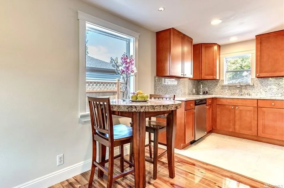 Slide of Sunrise Construction