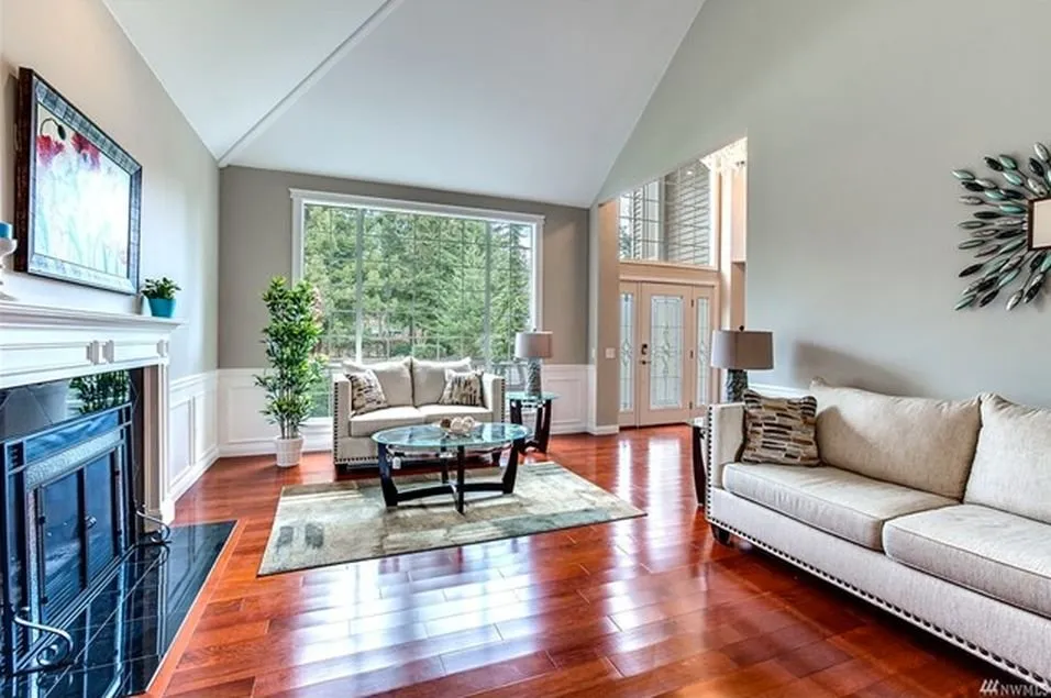 Slide of Sunrise Construction