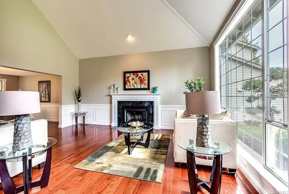 Slide of Sunrise Construction