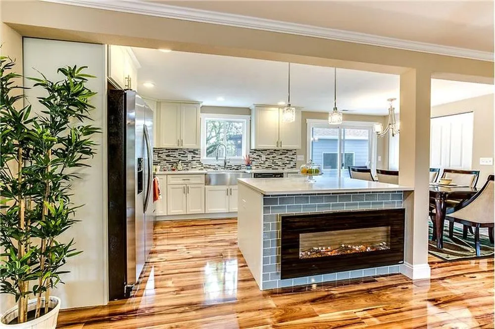 Slide of Sunrise Construction