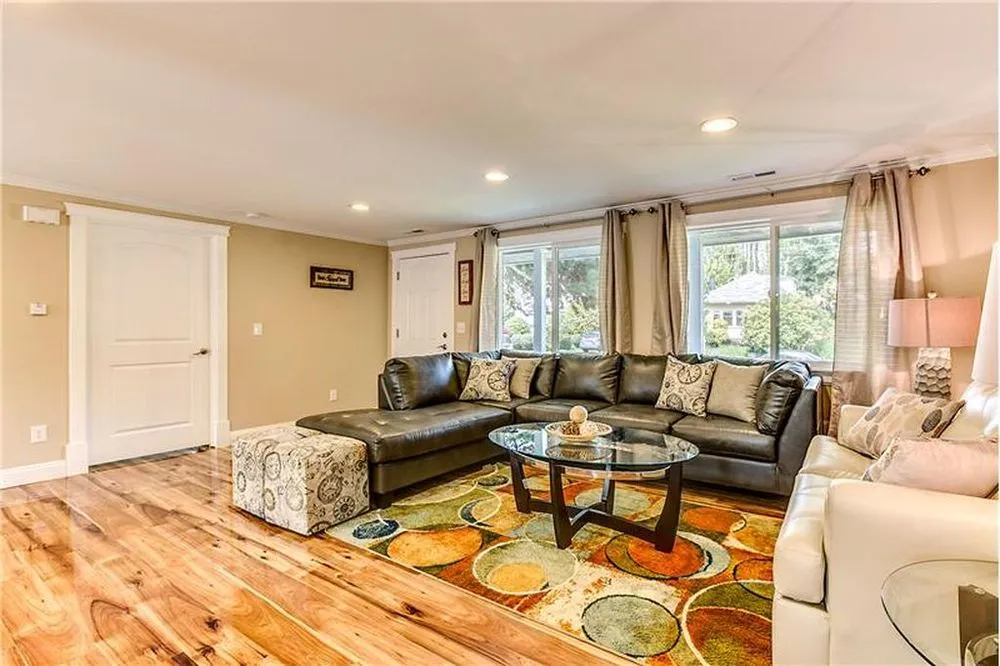 Slide of Sunrise Construction