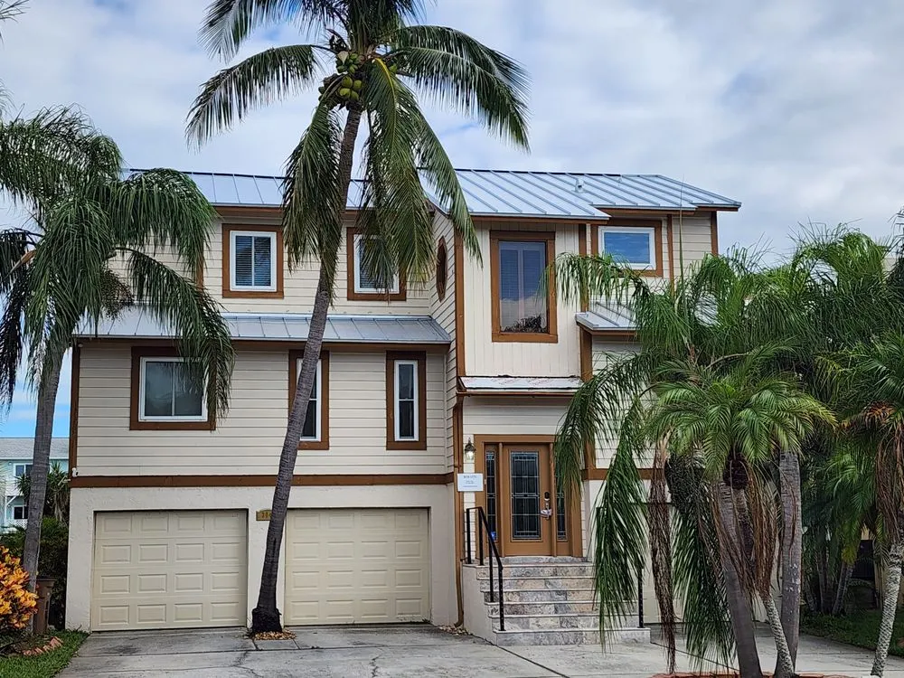 Top-rated storm damage roof repair for fast service across St. Petersburg, FL - Sunrise Contractors
