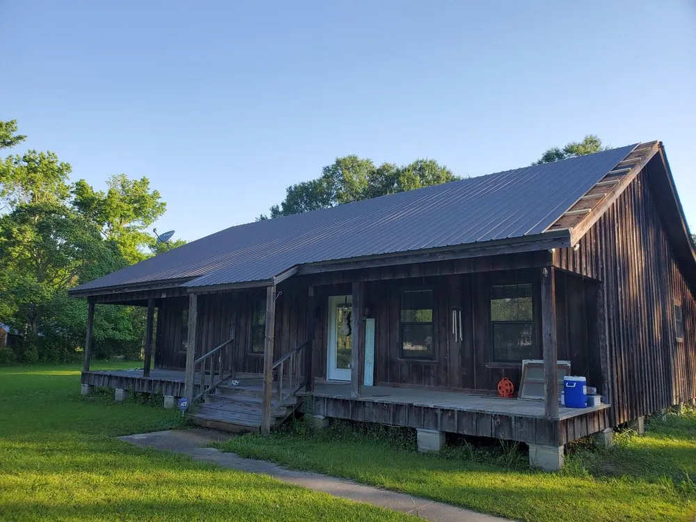 Licensed residential roofing service in Greenwell Springs, LA - Sunrise Roofing & Construction