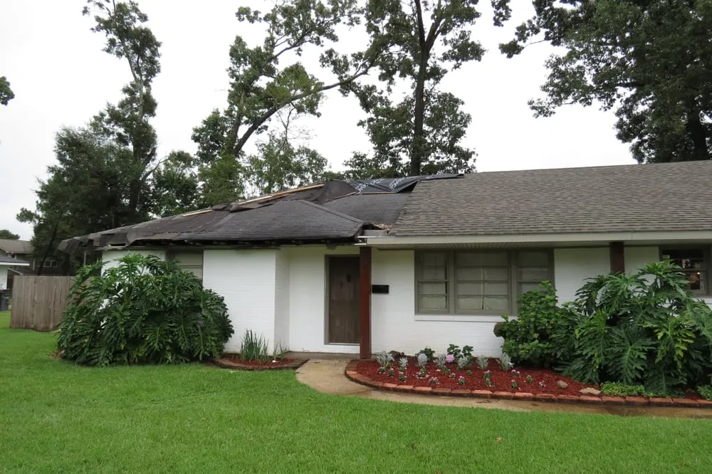 Top-rated flat roof repair experts serving Greenwell Springs, LA - Sunrise Roofing & Construction