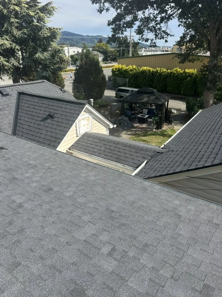 Slide of Sunrise Roofing