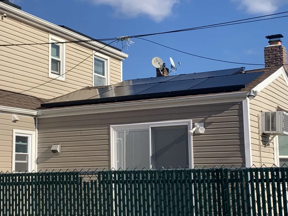 Slide of SunRoof Solar