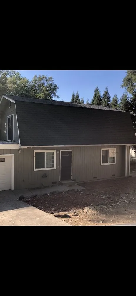 Slide of Sun's Roofing