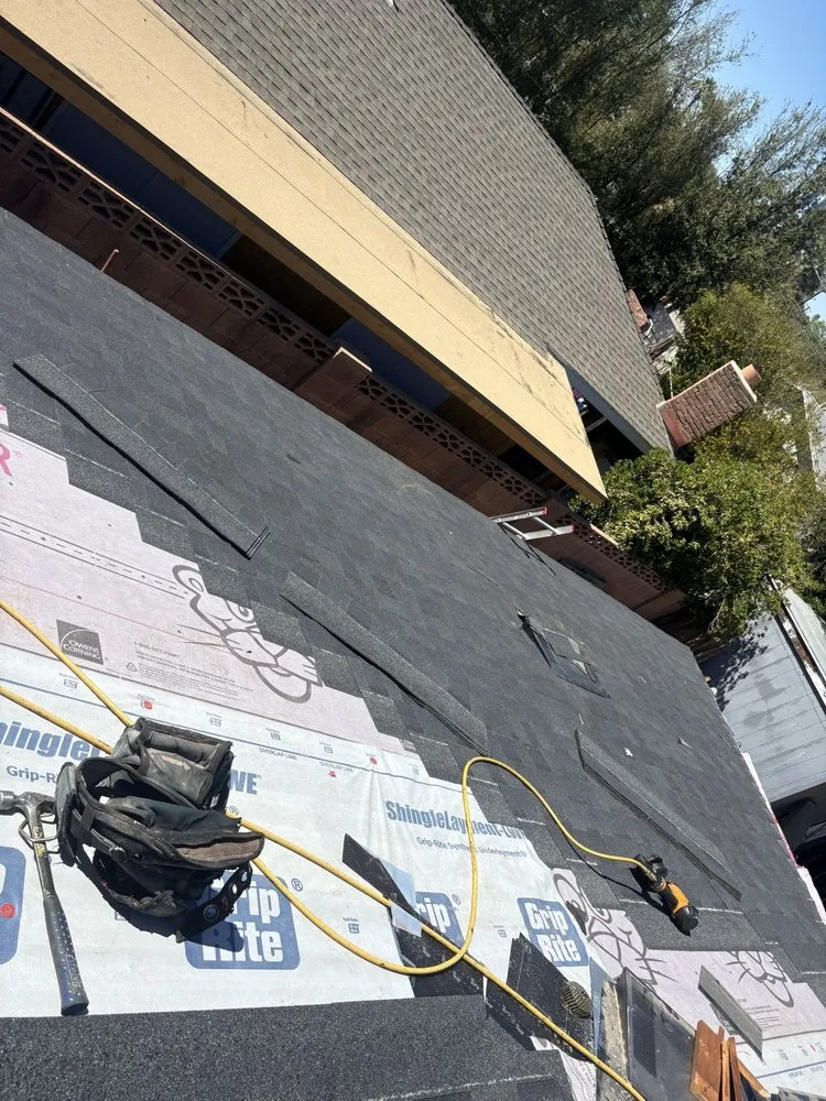 Slide of Sunset Ridge Roofing