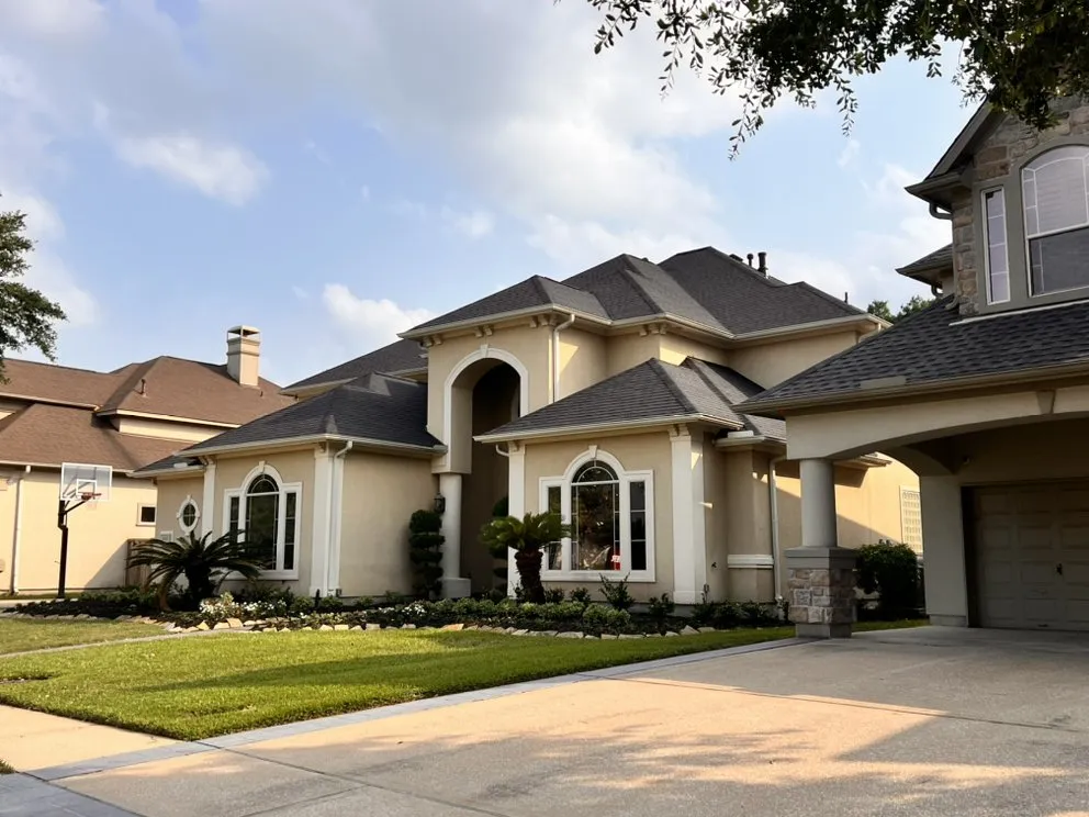 Professional shingle roofing service experts serving Huffman, TX - Sunset Roofing and Construction