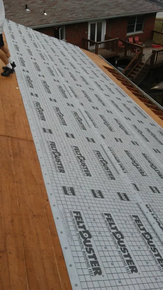 Top-rated shingle roofing service in St. Louis, MO by Sunset Roofing