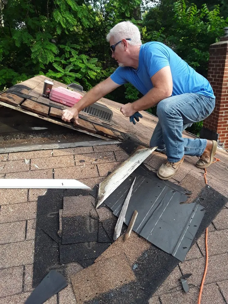 Emergency roof installation for residential properties in St. Louis, MO by Sunset Roofing