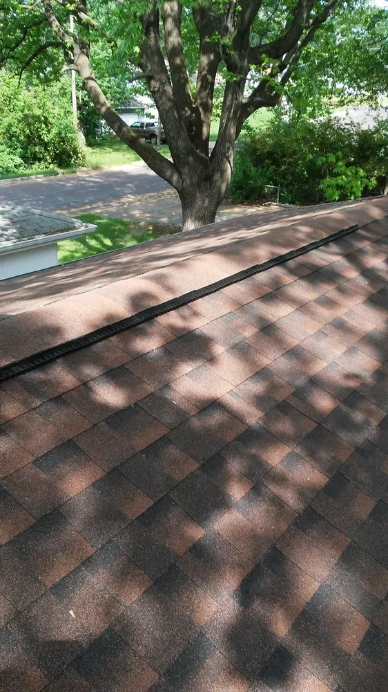 Top-rated roof leak repair for fast service in St. Louis, MO by Sunset Roofing