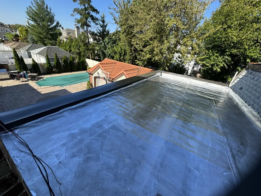 Emergency shingle roofing service in New York City, NY - Sunshine Restoration