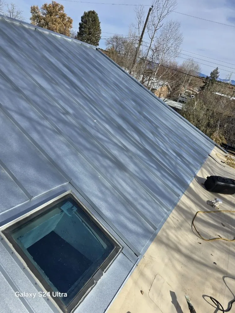 Slide of Sunshine Roofing