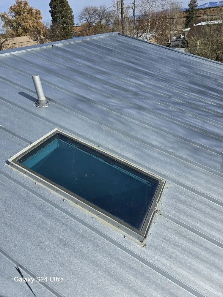 Slide of Sunshine Roofing