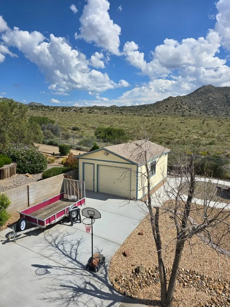 Slide of Sunshine Roofing