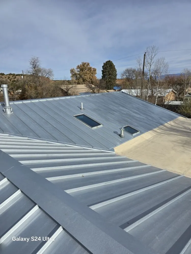 Slide of Sunshine Roofing