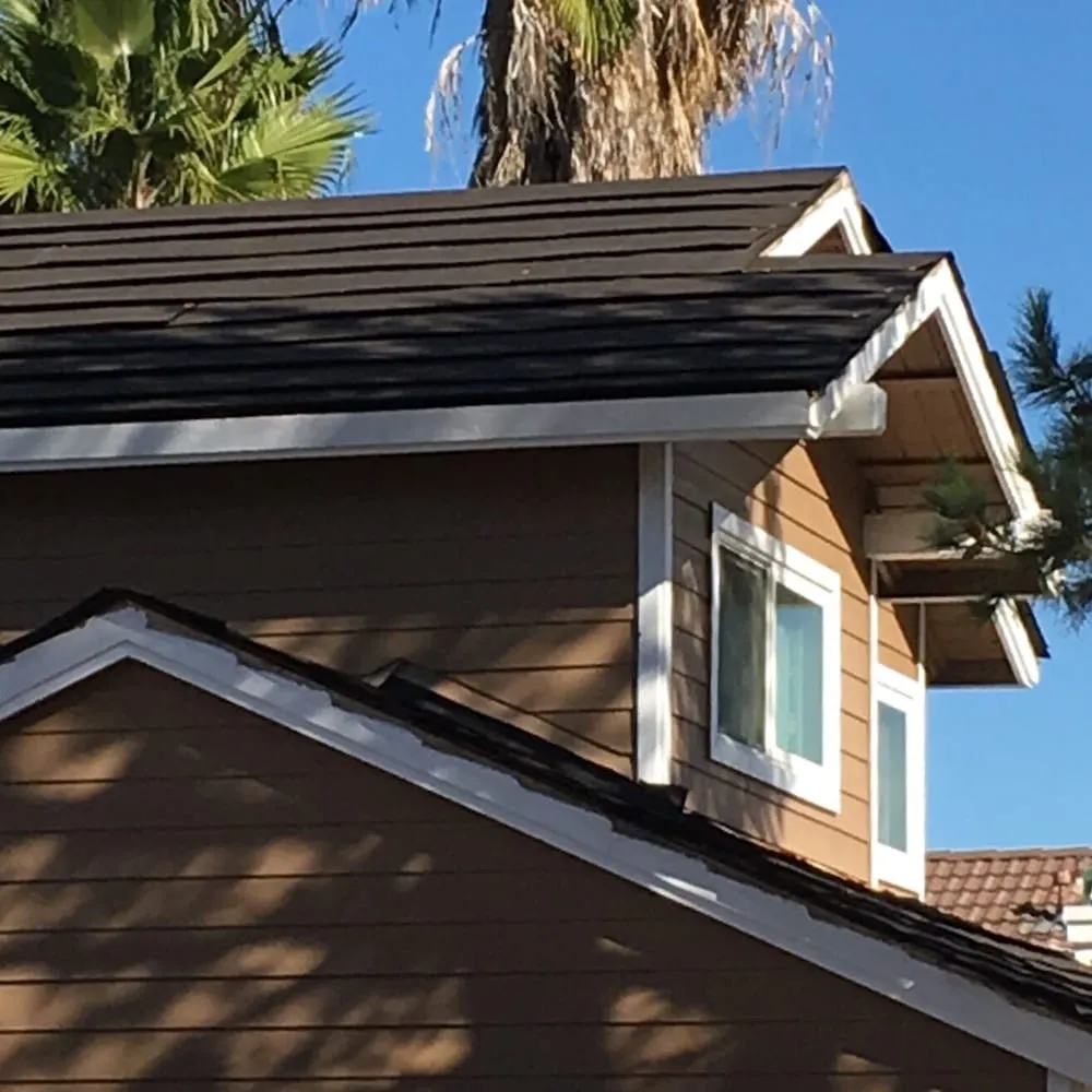 Slide of Sunshine Roofing