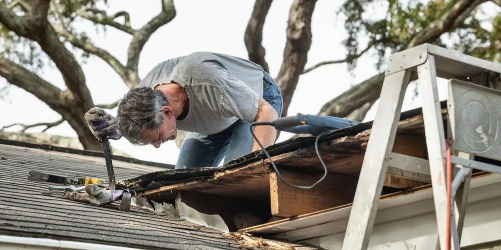 Slide of Sunshine Roofing Ocoee