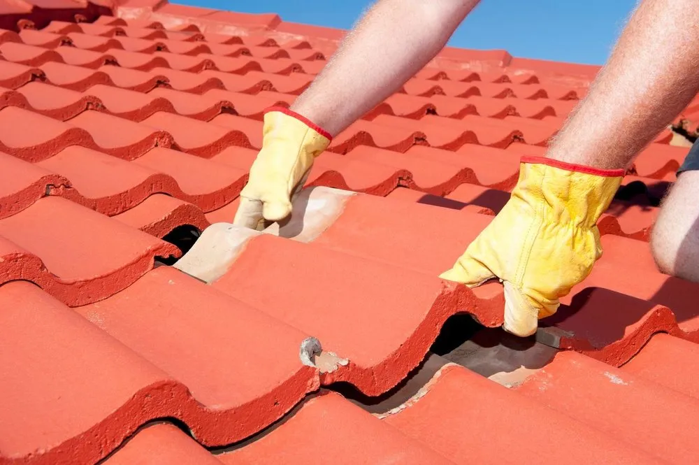 Slide of Sunshine Roofing Ocoee