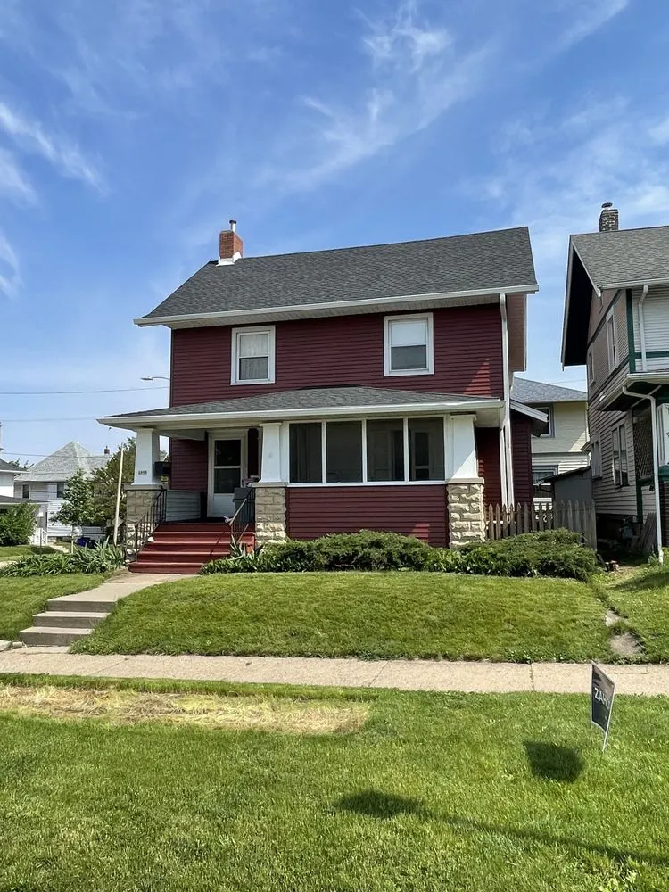Top-rated roof repair in Swisher, IA by Sunstone Exteriors