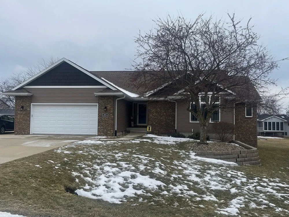 Top-rated roof replacement in Swisher, IA - Sunstone Exteriors