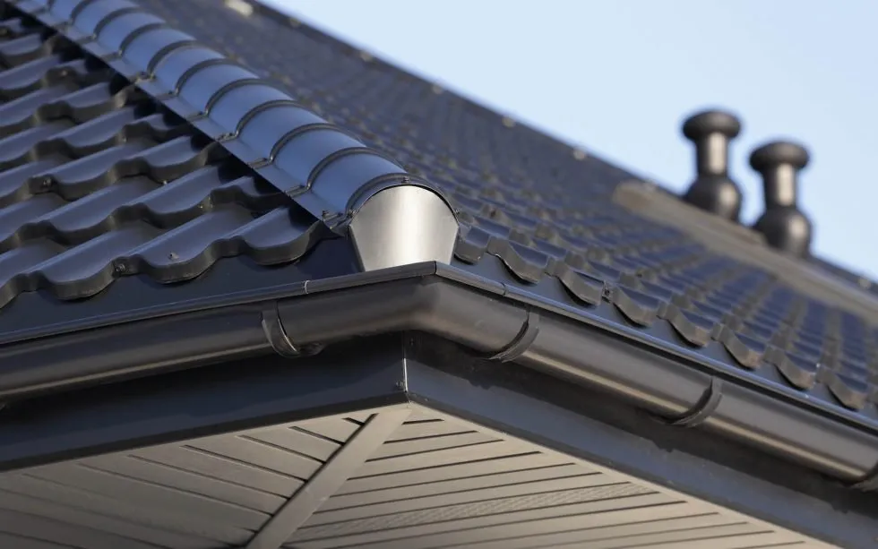 Top-rated roof leak repair for fast service across Chestnut Hill, MA - Sunview Masonry and Construction