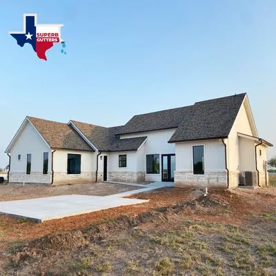 Superb Gutters & Roofing