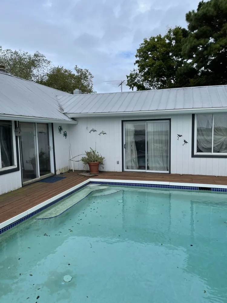 Slide of Superb Gutters