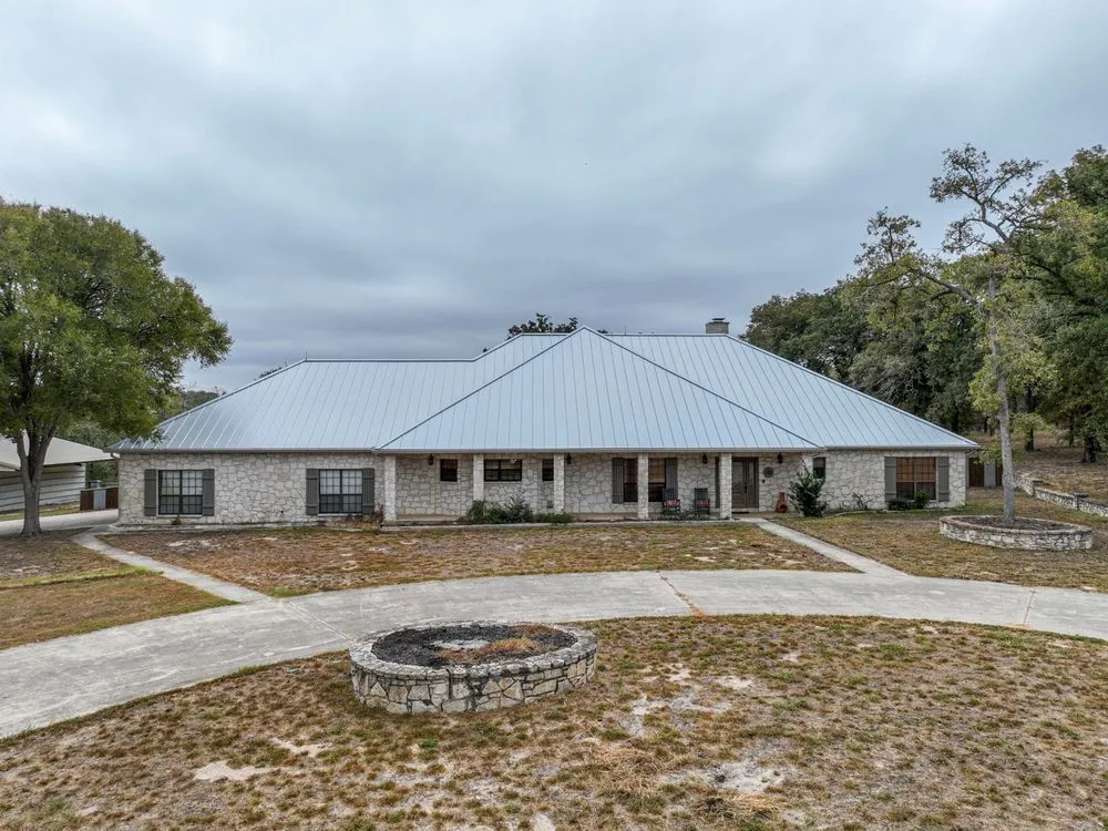Slide of Superb Roofing & Restoration