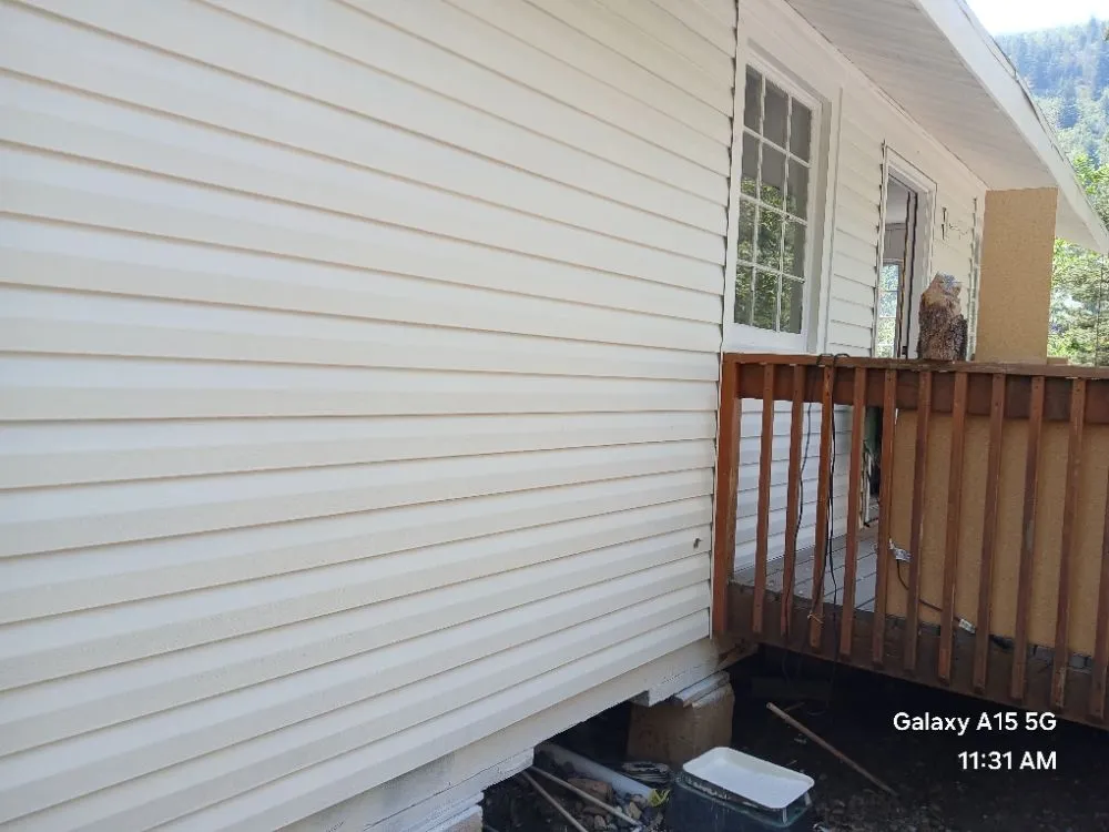 Slide of Superior 8 Renovations