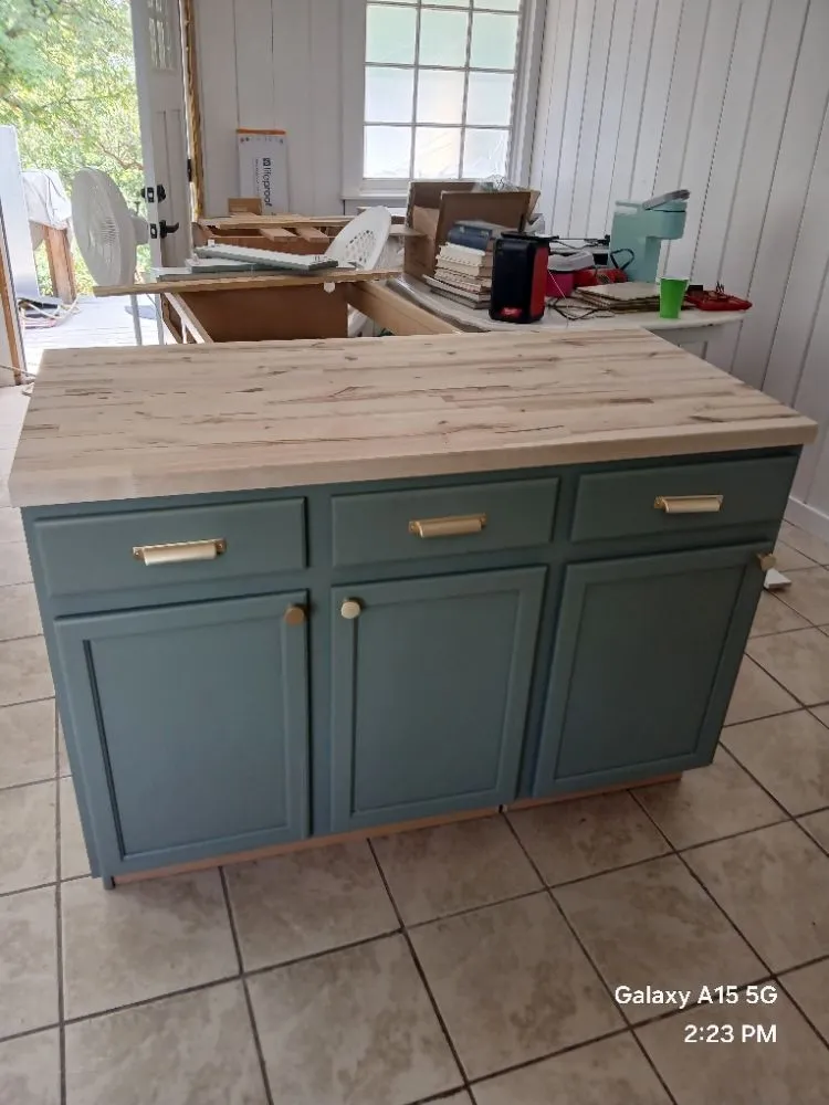 Slide of Superior 8 Renovations