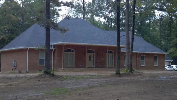 Slide of Superior Aluminum Seamless Gutter