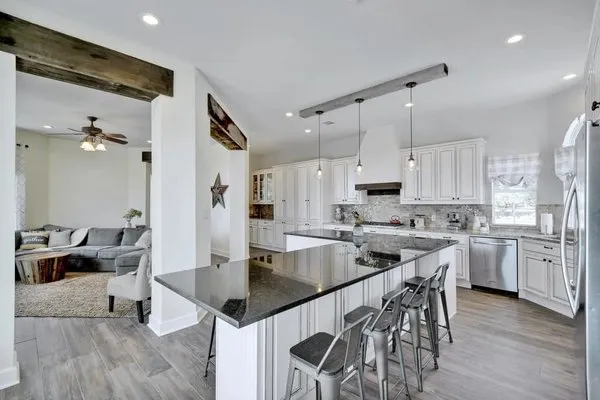 Superior Masterworks Logo