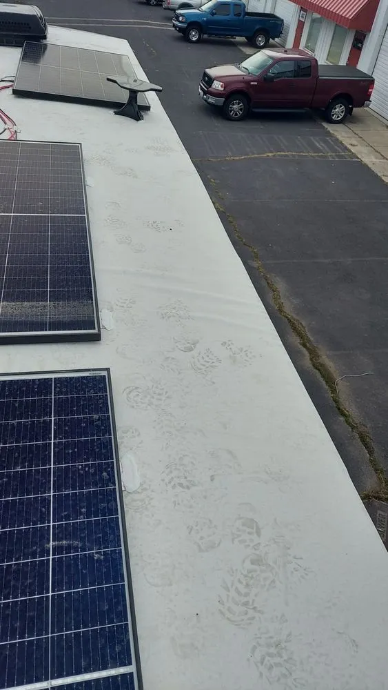 Slide of Superior Mobile RV Service