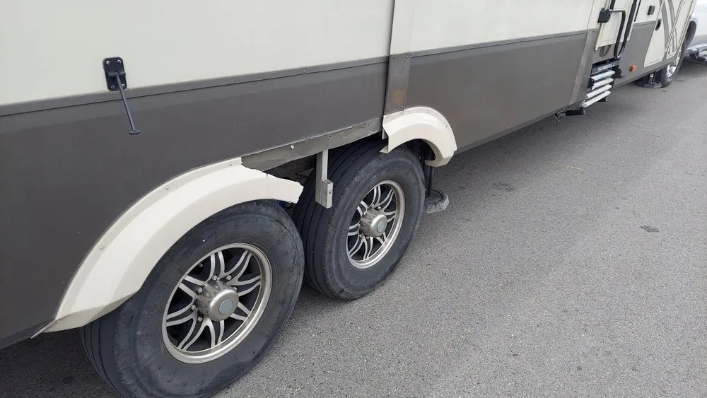 Slide of Superior Mobile RV Service