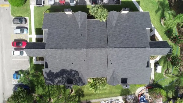 Superior One Roofing Logo