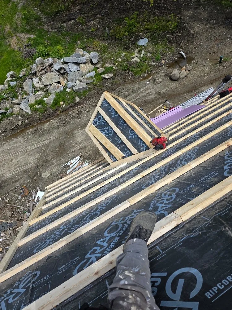 Licensed flat roof repair same-day service across Landaff, NH - Superior Renovations
