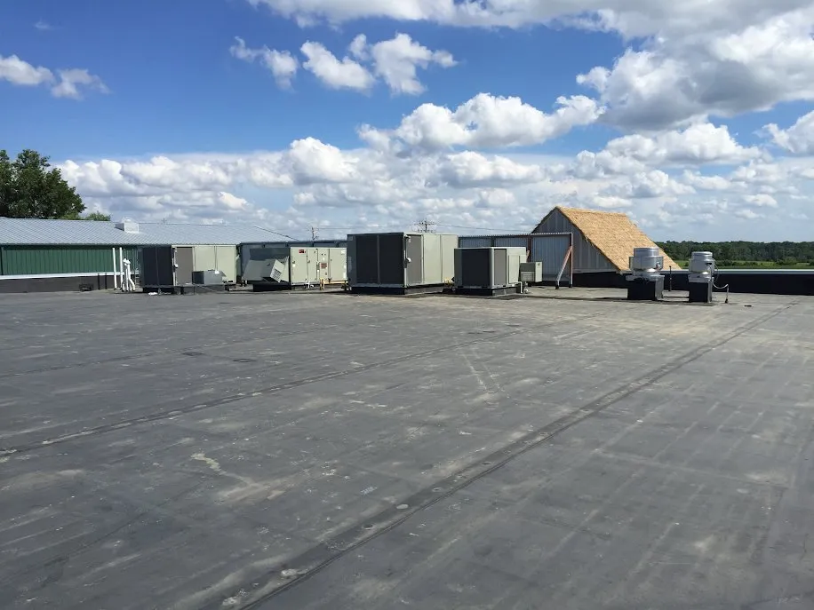Professional roof installation for fast service across Howard, OH - Superior Roof Systems