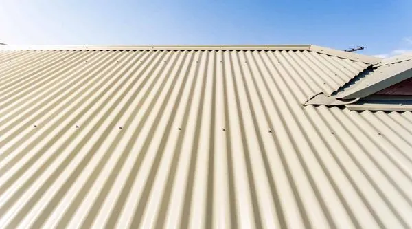 Superior Roofers Cedar Rapids Logo