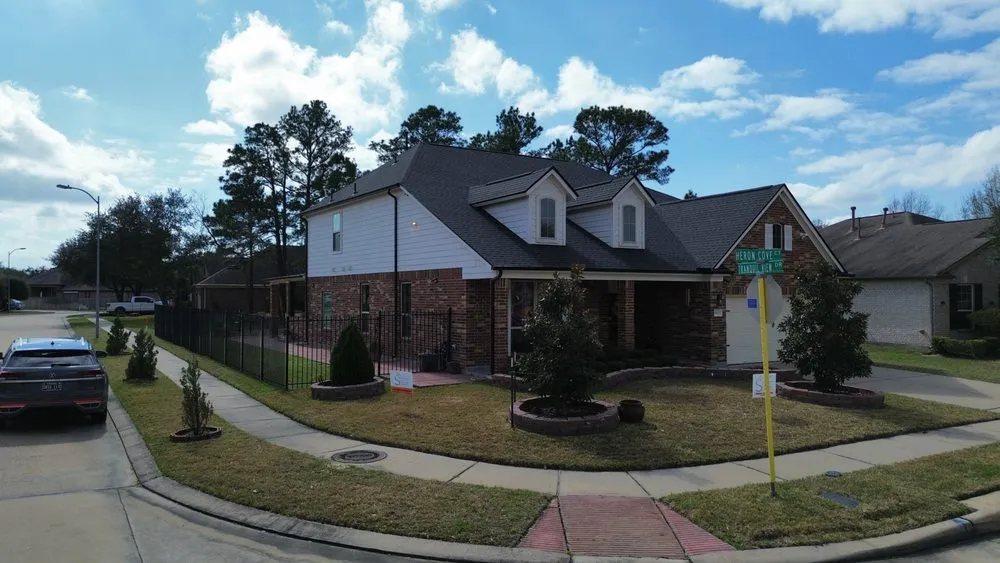 Slide of Superior Roofing Solutions Services